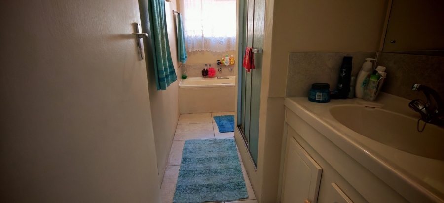 3 Bedroom Property for Sale in Randhart Gauteng