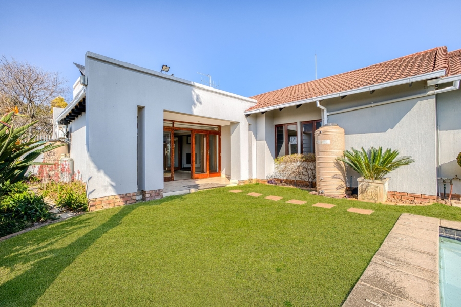 To Let 4 Bedroom Property for Rent in Lonehill Gauteng