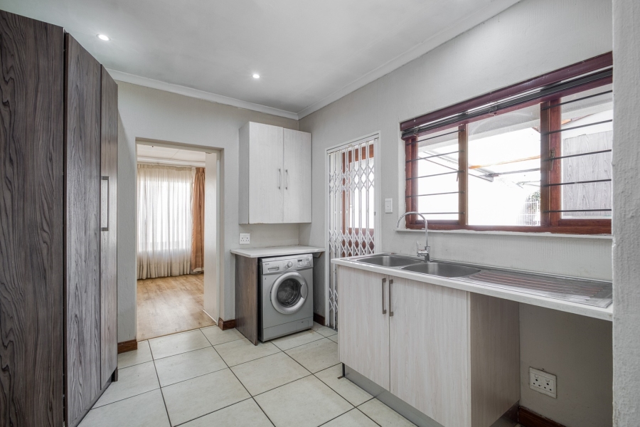 To Let 4 Bedroom Property for Rent in Lonehill Gauteng