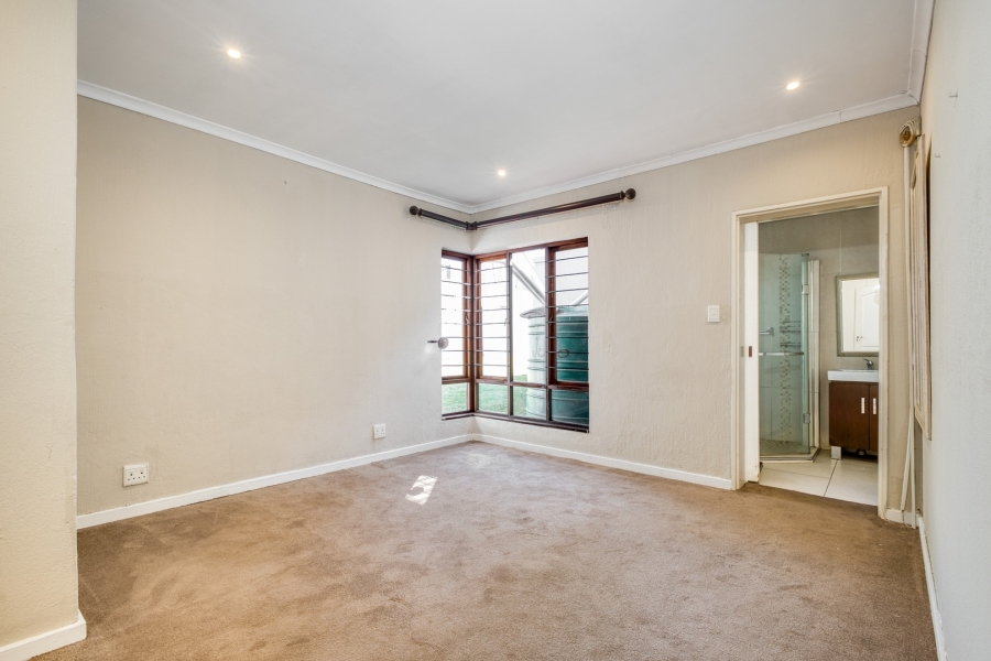 To Let 4 Bedroom Property for Rent in Lonehill Gauteng