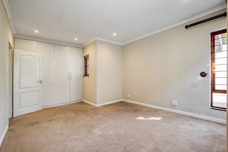 To Let 4 Bedroom Property for Rent in Lonehill Gauteng