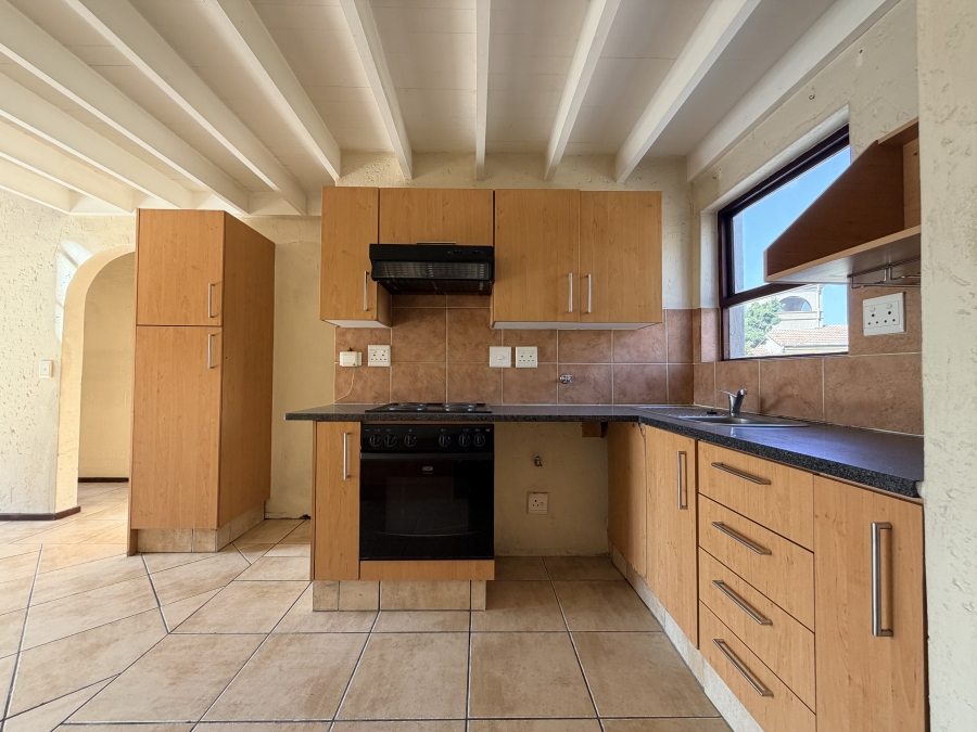 2 Bedroom Property for Sale in Lonehill Gauteng