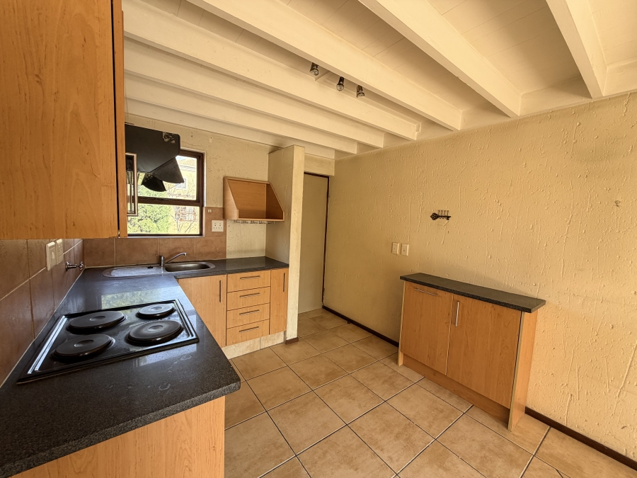 2 Bedroom Property for Sale in Lonehill Gauteng
