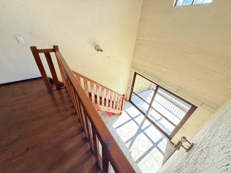 2 Bedroom Property for Sale in Lonehill Gauteng