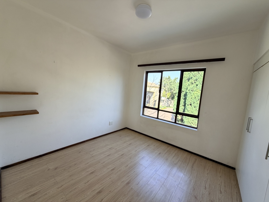 2 Bedroom Property for Sale in Lonehill Gauteng