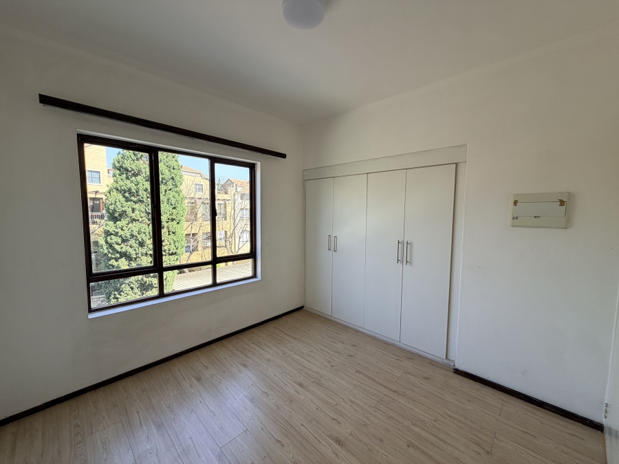 2 Bedroom Property for Sale in Lonehill Gauteng
