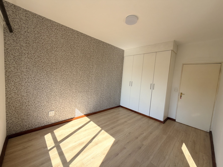 2 Bedroom Property for Sale in Lonehill Gauteng