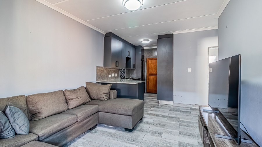 2 Bedroom Property for Sale in Elspark Gauteng