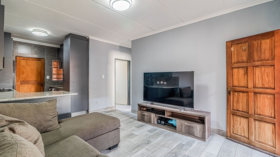 2 Bedroom Property for Sale in Elspark Gauteng