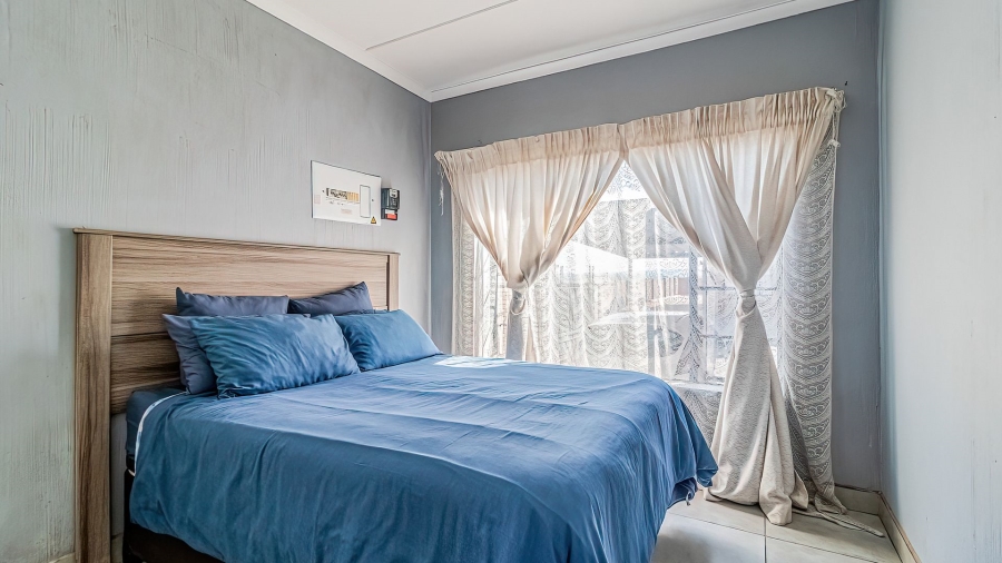 2 Bedroom Property for Sale in Elspark Gauteng