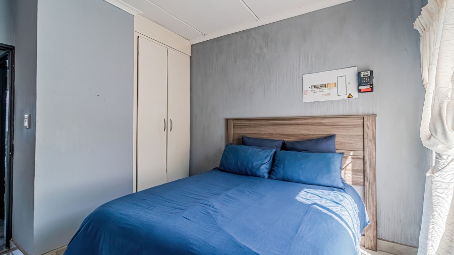 2 Bedroom Property for Sale in Elspark Gauteng