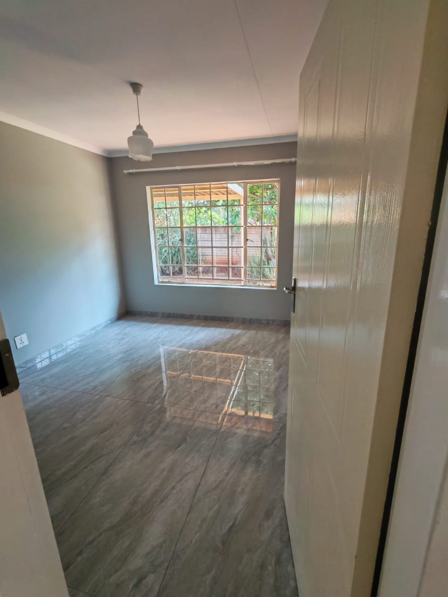 3 Bedroom Property for Sale in Dorandia Gauteng