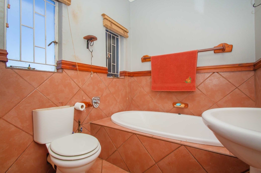 3 Bedroom Property for Sale in Roodekrans Gauteng