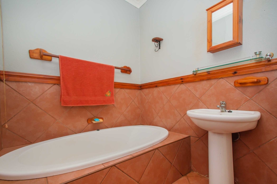3 Bedroom Property for Sale in Roodekrans Gauteng