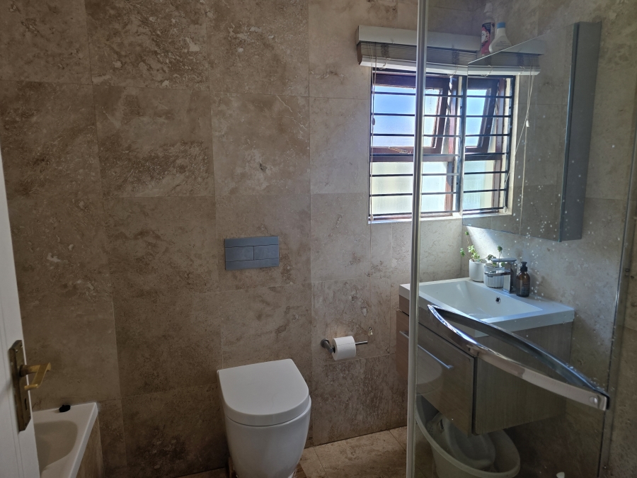 2 Bedroom Property for Sale in Melrose Estate Gauteng