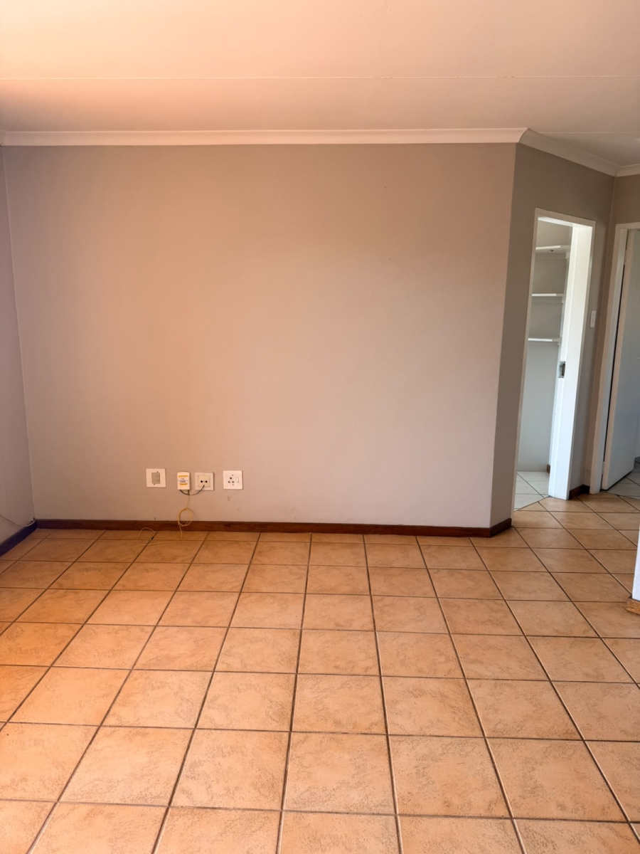 To Let 2 Bedroom Property for Rent in Highveld Gauteng