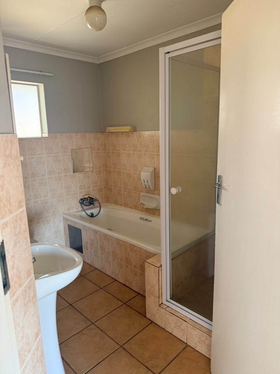 To Let 2 Bedroom Property for Rent in Highveld Gauteng