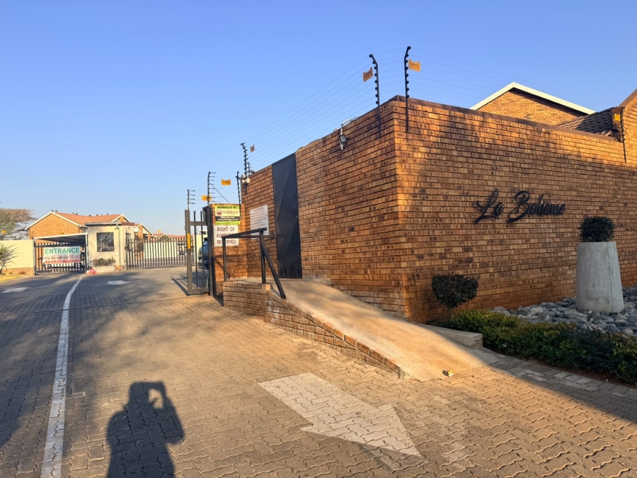 To Let 2 Bedroom Property for Rent in Highveld Gauteng