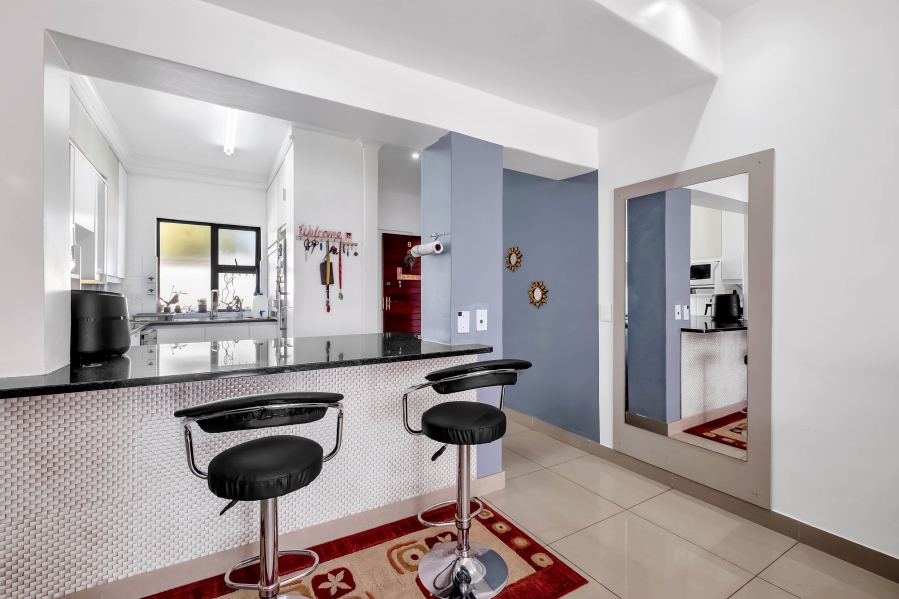 3 Bedroom Property for Sale in Benmore Gardens Gauteng