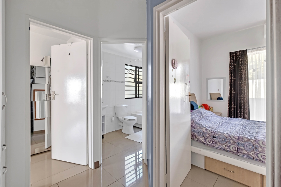 3 Bedroom Property for Sale in Benmore Gardens Gauteng