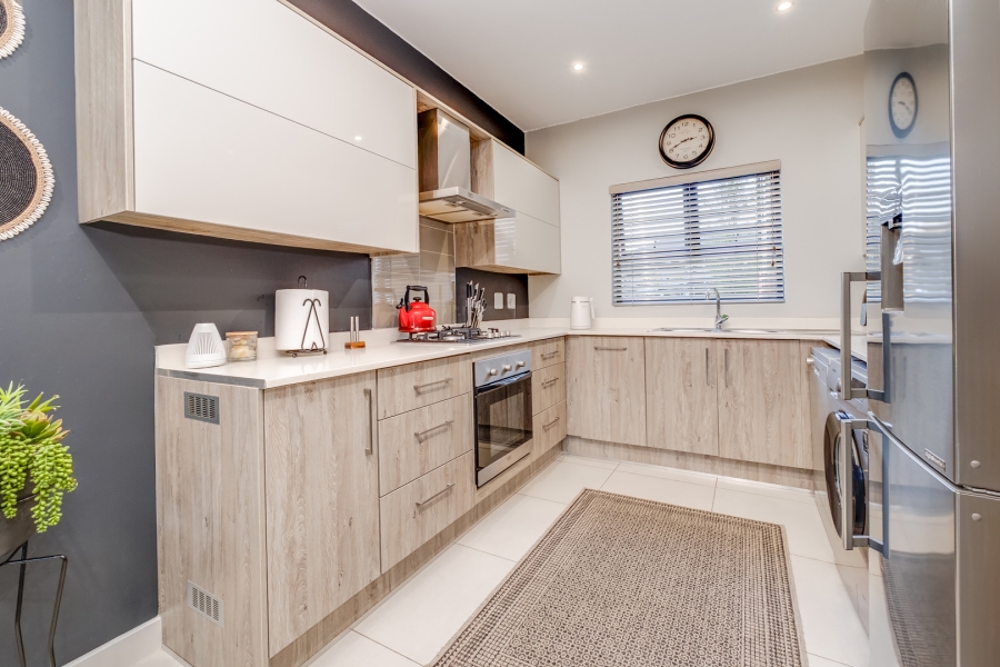 2 Bedroom Property for Sale in Broadacres Gauteng