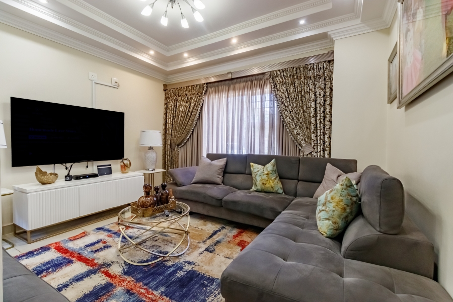 To Let 4 Bedroom Property for Rent in Midstream Estate Gauteng
