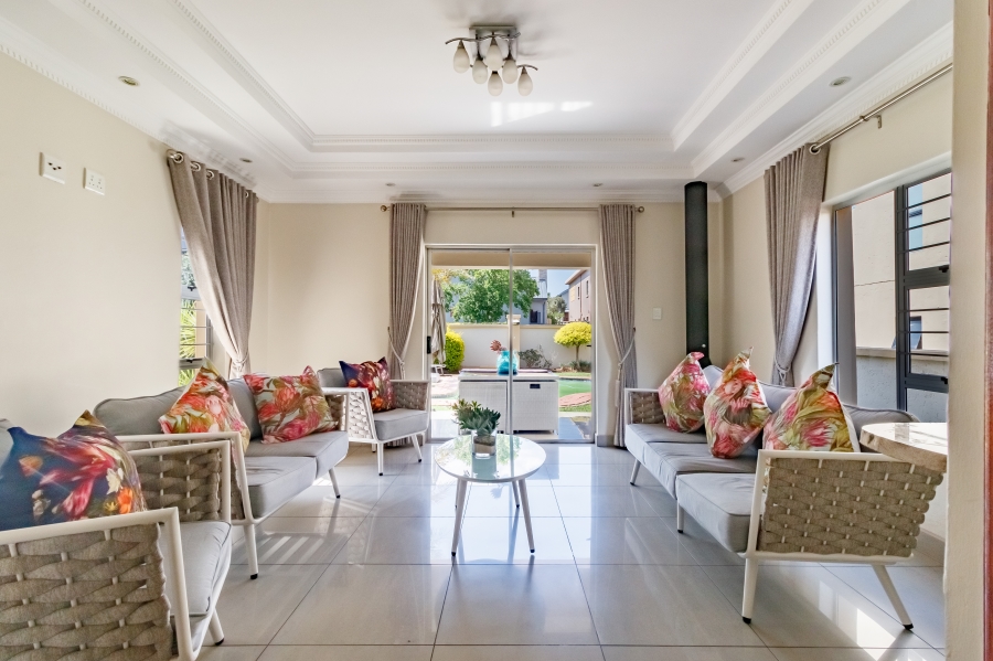 To Let 4 Bedroom Property for Rent in Midstream Estate Gauteng