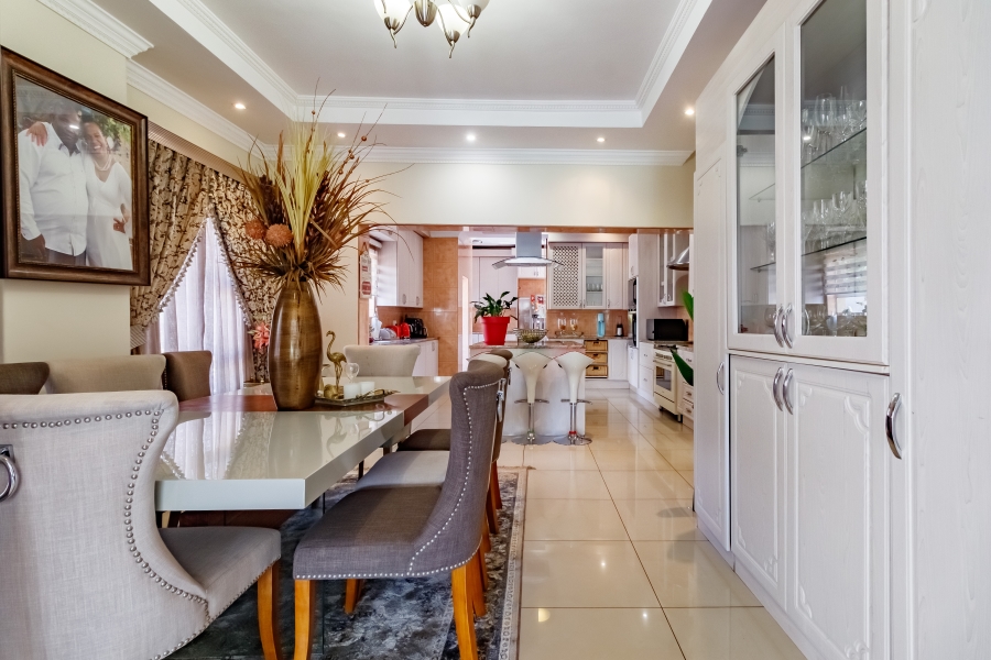 To Let 4 Bedroom Property for Rent in Midstream Estate Gauteng