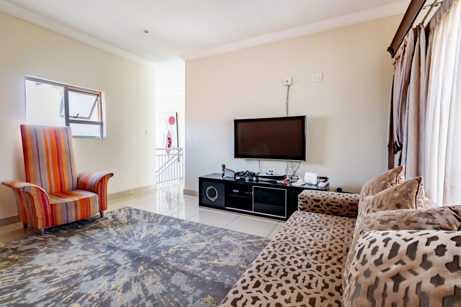 To Let 4 Bedroom Property for Rent in Midstream Estate Gauteng