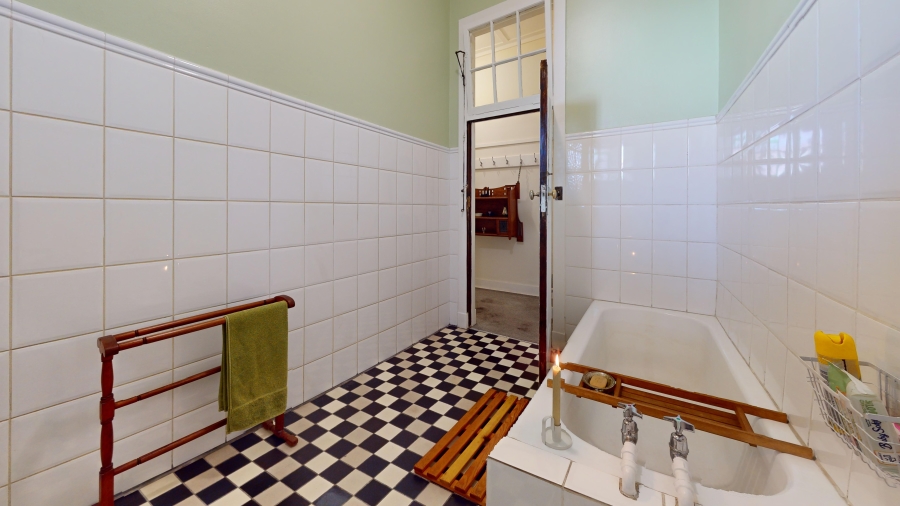 5 Bedroom Property for Sale in Plantation Gauteng