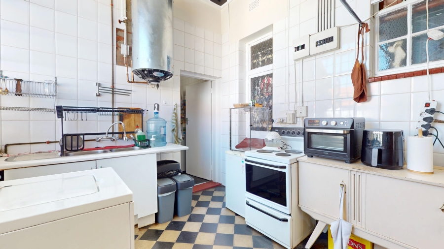 5 Bedroom Property for Sale in Plantation Gauteng