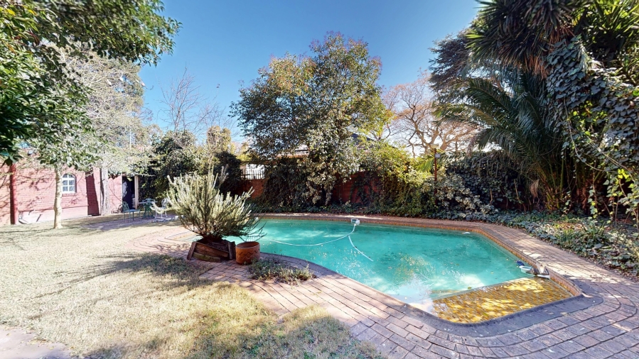5 Bedroom Property for Sale in Plantation Gauteng