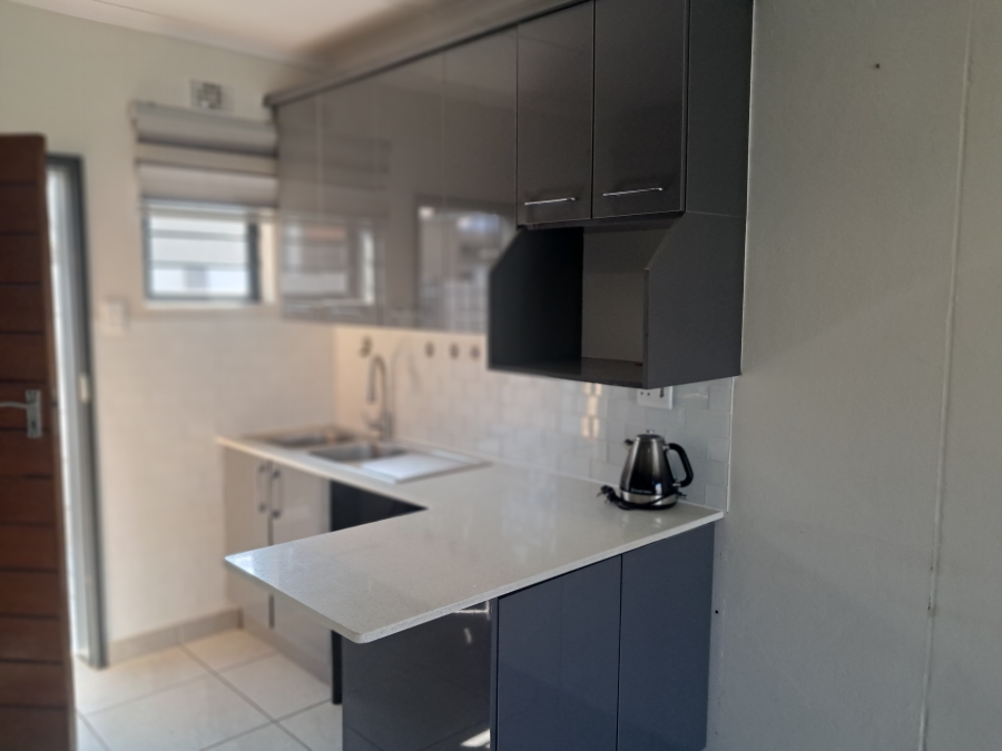 3 Bedroom Property for Sale in Albertsdal Gauteng