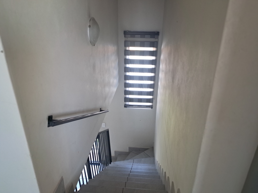 3 Bedroom Property for Sale in Albertsdal Gauteng