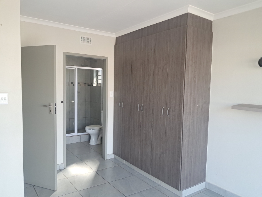 3 Bedroom Property for Sale in Albertsdal Gauteng