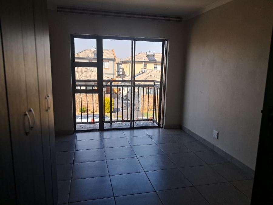 3 Bedroom Property for Sale in Albertsdal Gauteng