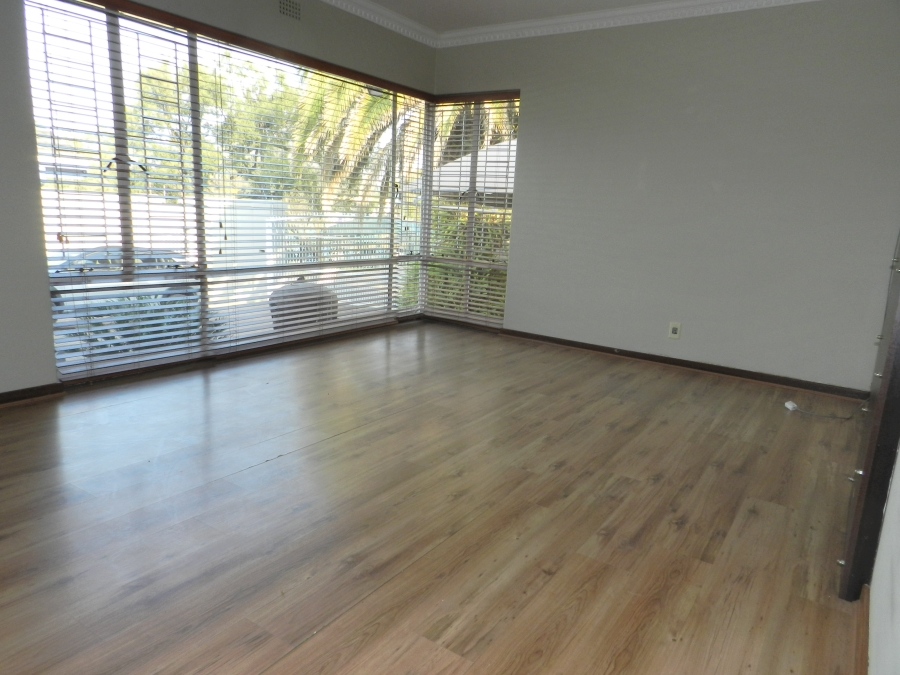 To Let 3 Bedroom Property for Rent in Florida Park Gauteng