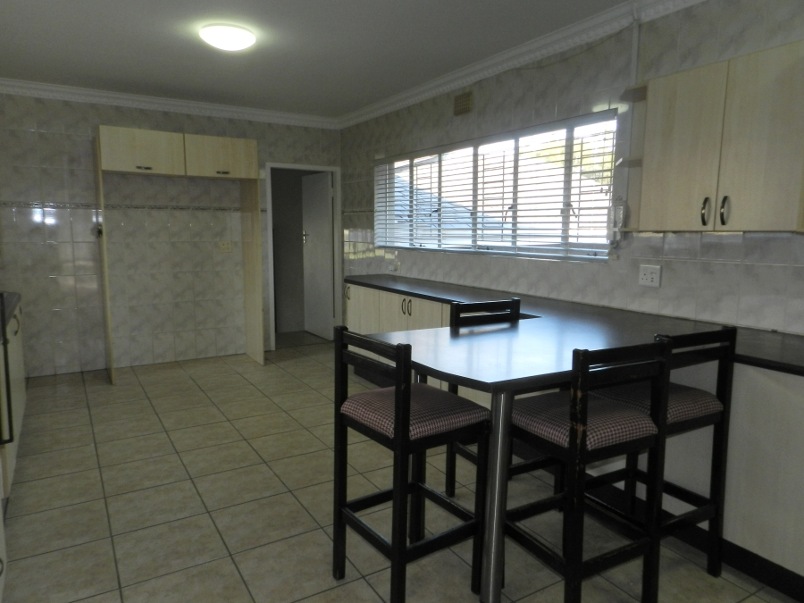 To Let 3 Bedroom Property for Rent in Florida Park Gauteng