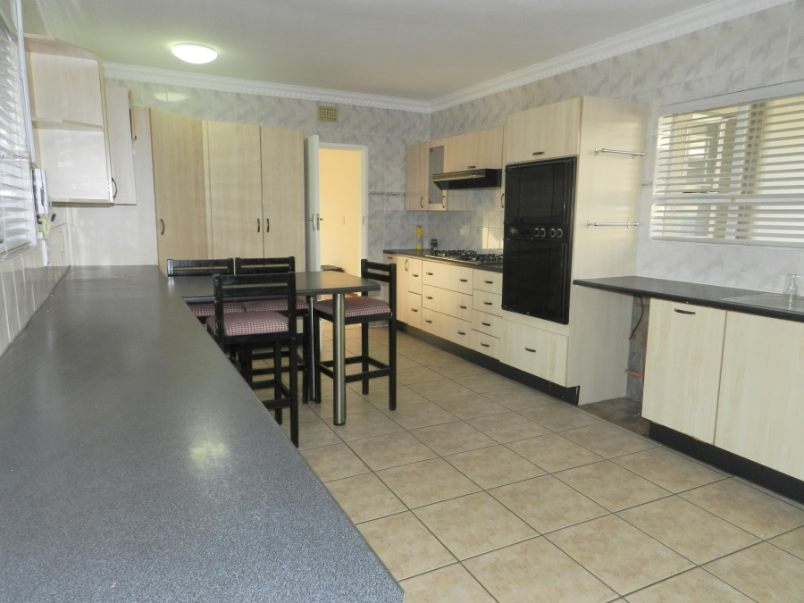To Let 3 Bedroom Property for Rent in Florida Park Gauteng