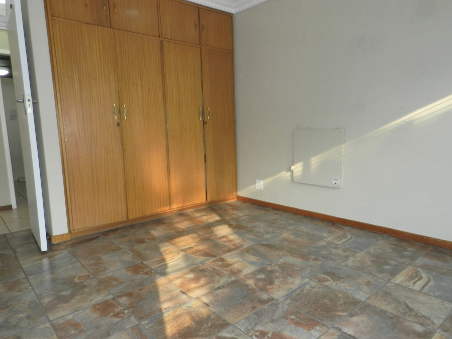 To Let 3 Bedroom Property for Rent in Florida Park Gauteng