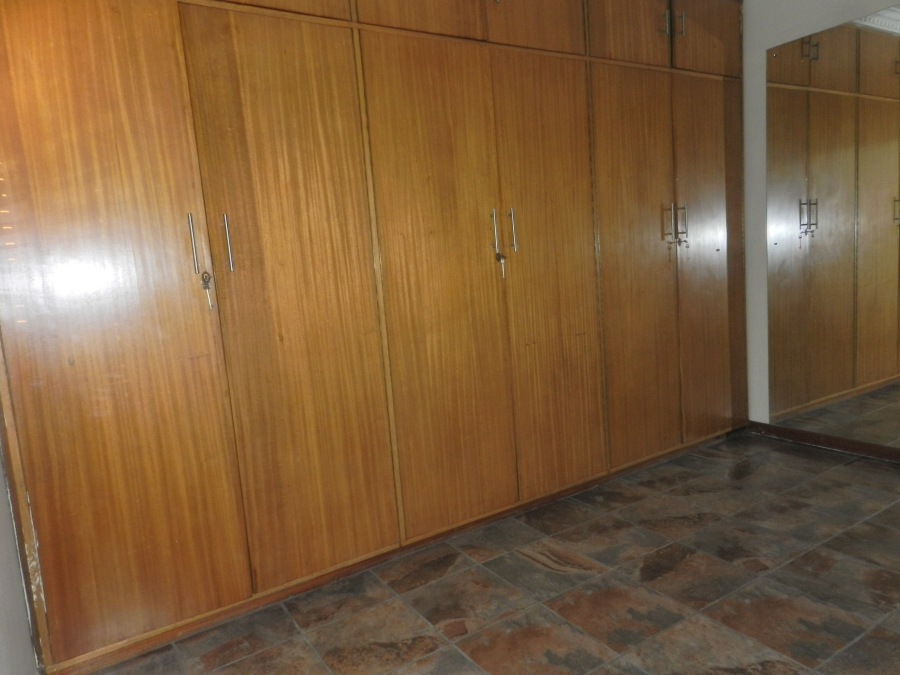To Let 3 Bedroom Property for Rent in Florida Park Gauteng