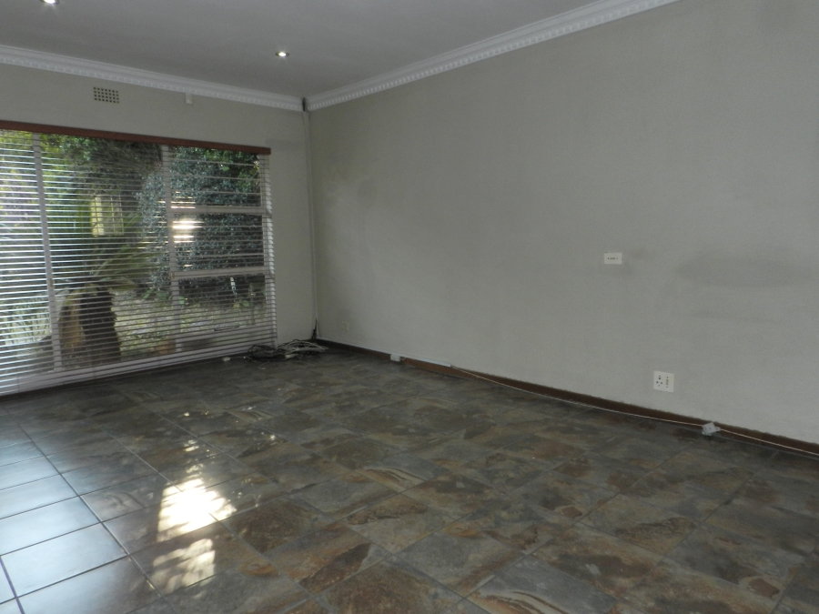 To Let 3 Bedroom Property for Rent in Florida Park Gauteng