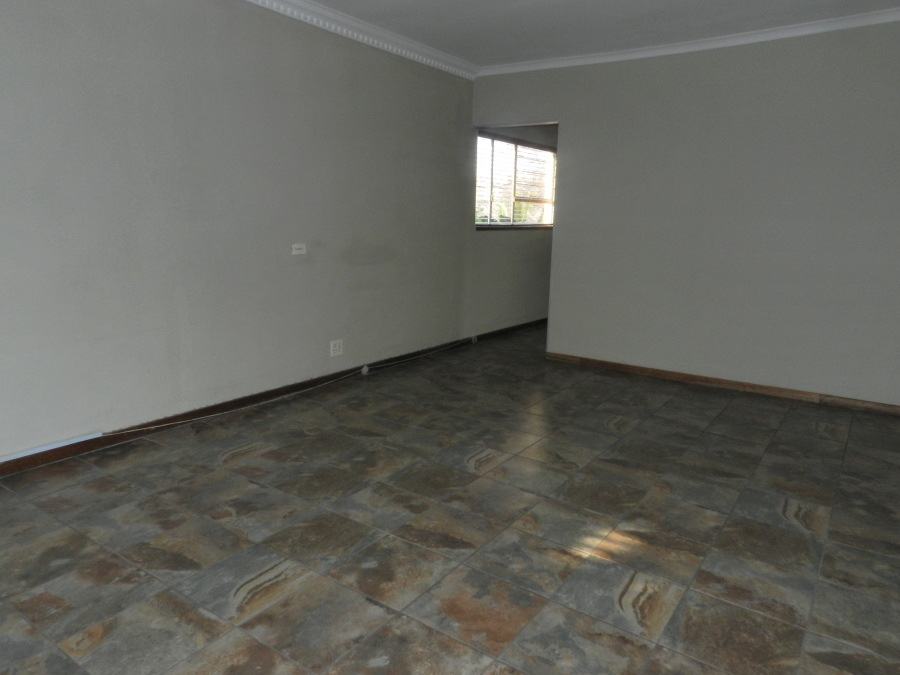 To Let 3 Bedroom Property for Rent in Florida Park Gauteng