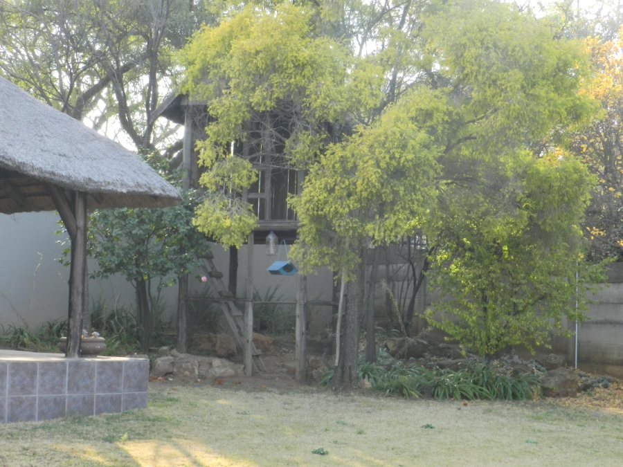 To Let 3 Bedroom Property for Rent in Florida Park Gauteng