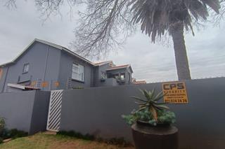 3 Bedroom Property for Sale in New Redruth Gauteng