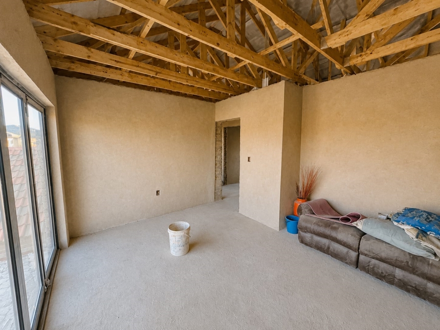 5 Bedroom Property for Sale in Golden Gardens Gauteng