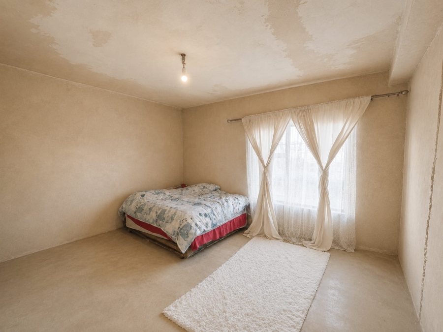5 Bedroom Property for Sale in Golden Gardens Gauteng