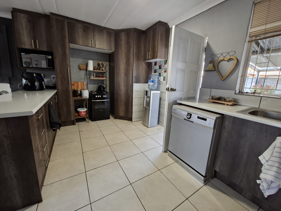 3 Bedroom Property for Sale in Meyerton Central Gauteng