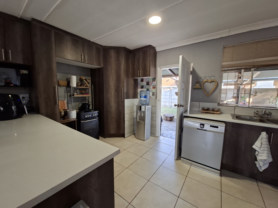 3 Bedroom Property for Sale in Meyerton Central Gauteng