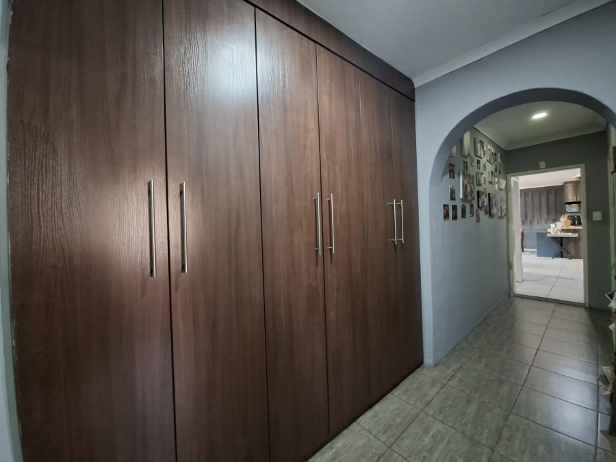 3 Bedroom Property for Sale in Meyerton Central Gauteng